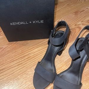 Kendall & Kylie black high heels size 7 1/2
